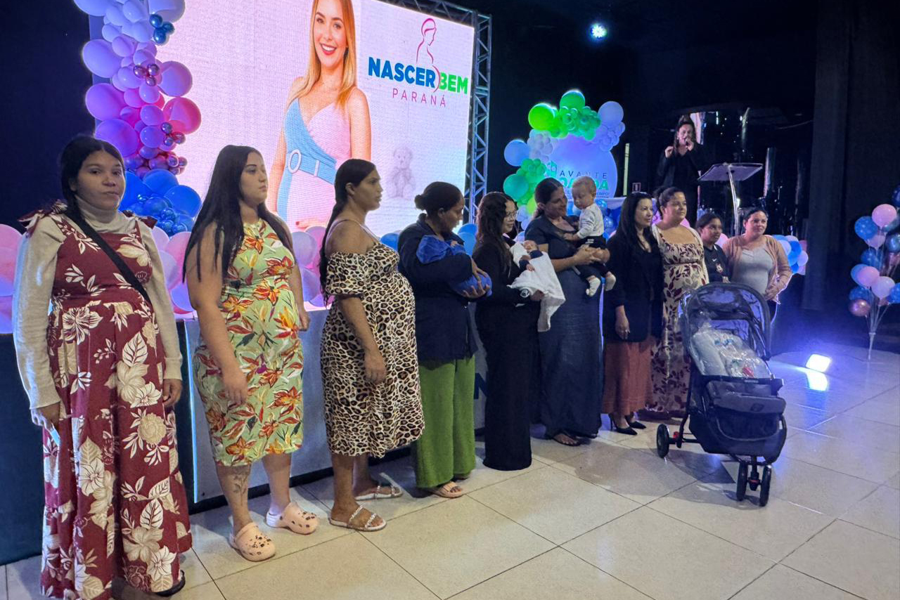 Nascer Bem Paraná: Governo entrega primeiros 556 kits para a primeira infância