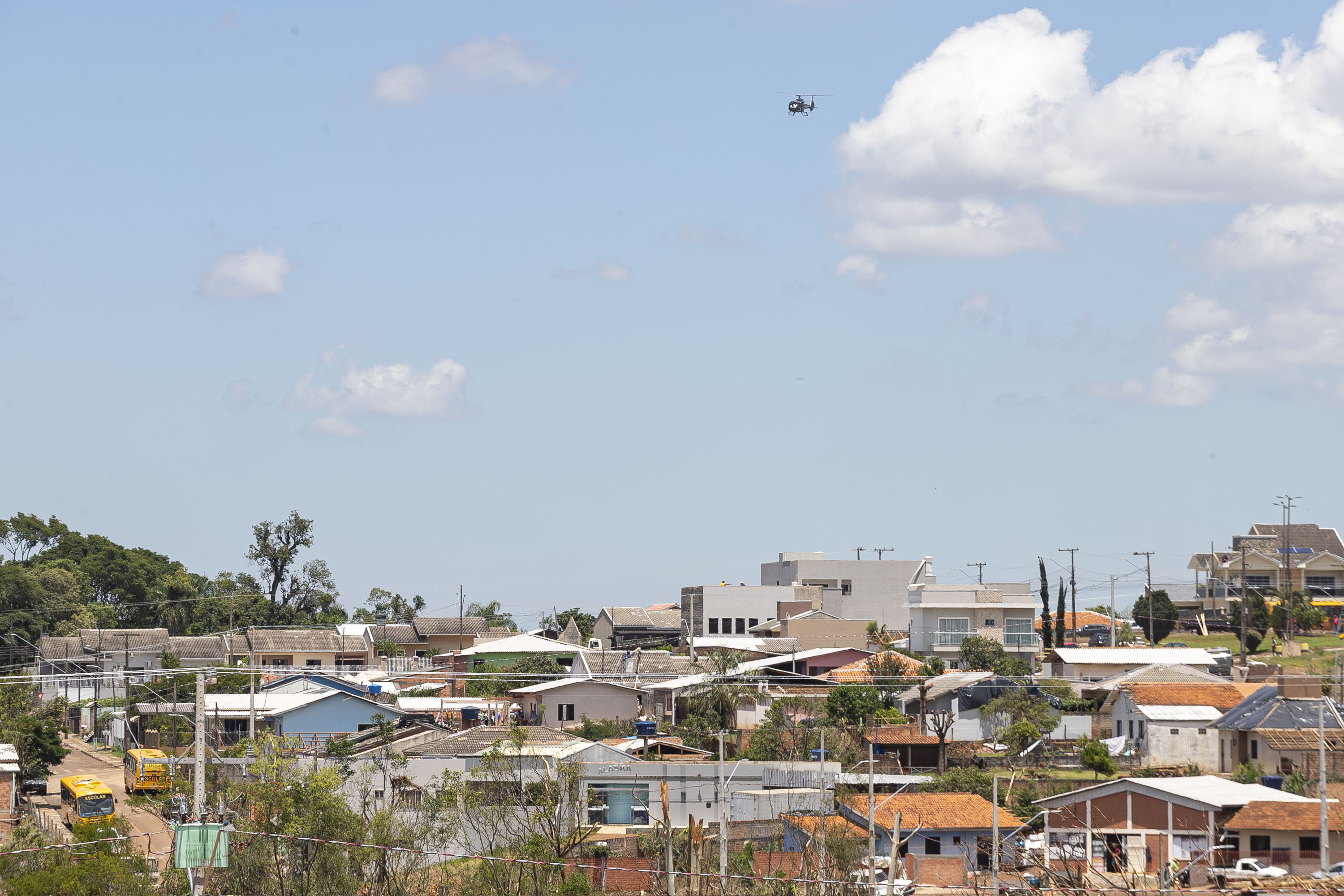 Auxílios de R$ 1 mil e para reconstrução das casas: Estado já destinou R$ 21 milhões para Rio Bonito do Iguaçu Foto: Roberto Dziura Jr/AEN