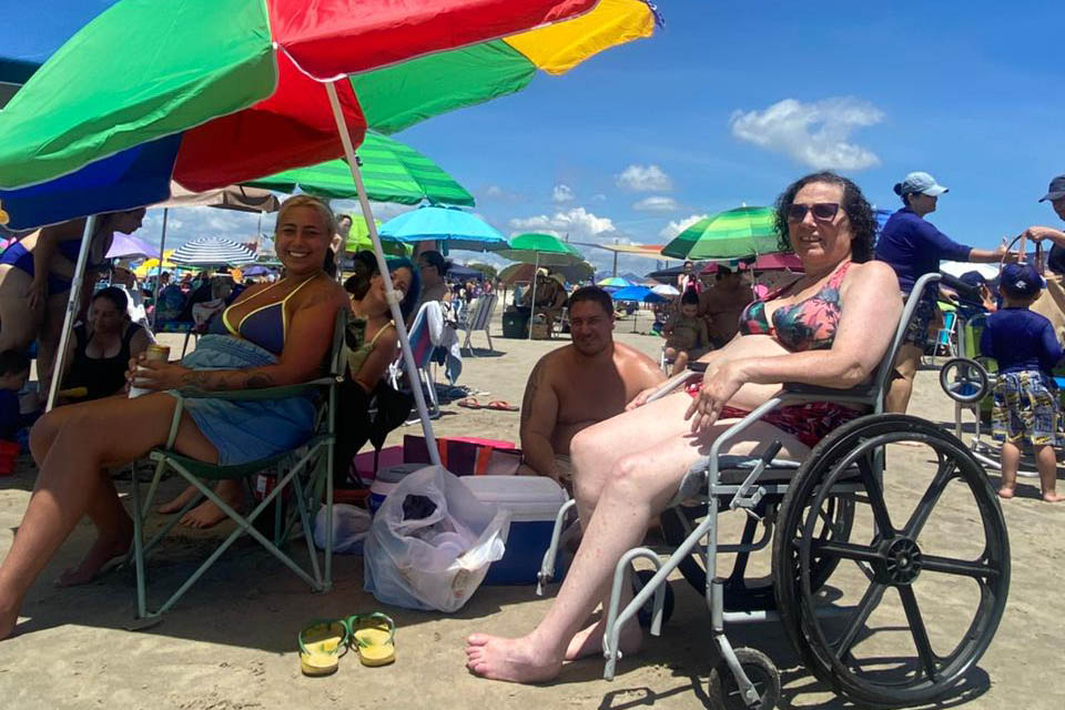 Praia Acessível fecha o verão com recorde de atendimentos e relatos emocionantes