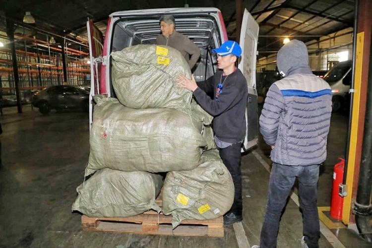 Campanha Aquece Paraná chega ao fim com mais de 40 mil peças de roupa arrecadadas -