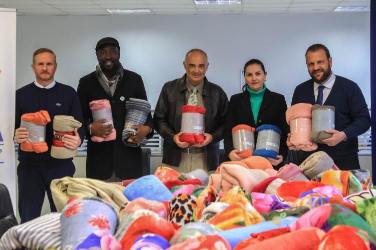 Campanha Aquece Paraná chega ao fim com mais de 40 mil peças de roupa arrecadadas -