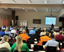 Palestras contou com a presença de representantes dos municípios do Paraná. 