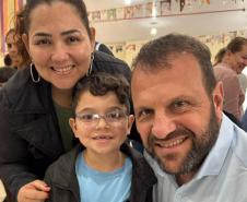 Estado entrega mais 589 óculos do Programa Bons Olhos Paraná para alunos da rede pública