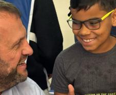 Programa Bons Olhos Paraná já atendeu 6,3 mil alunos com óculos gratuitos