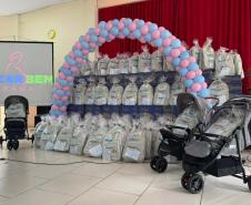Nascer Bem Paraná já entregou 2,8 mil kits com carrinhos de bebê em 156 municípios