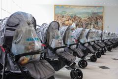 Governo inicia na semana que vem entrega de kits para recém-nascidos com carrinho de bebê