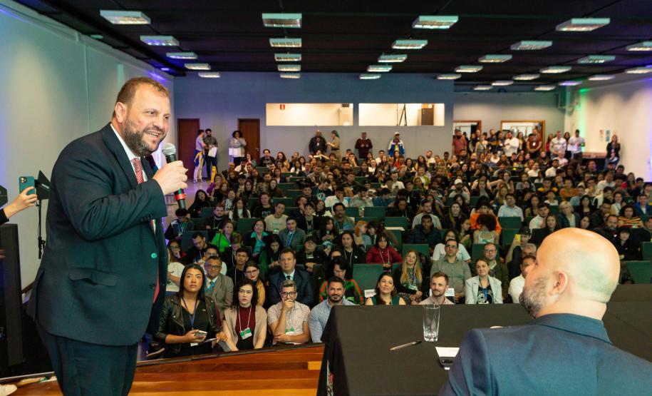 A Secretaria de Estado do Desenvolvimento Social e Família (Sedef) e o Conselho Estadual da Juventude, realizam a Conferência Estadual da Juventude, realizado no Setor de Educação Profissional e Tecnológico da UFPR. Foto: Roberto Dziura Jr/AEN