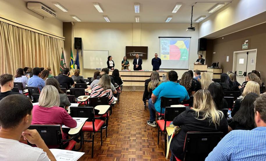 Palestras contou com a presença de representantes dos municípios do Paraná.