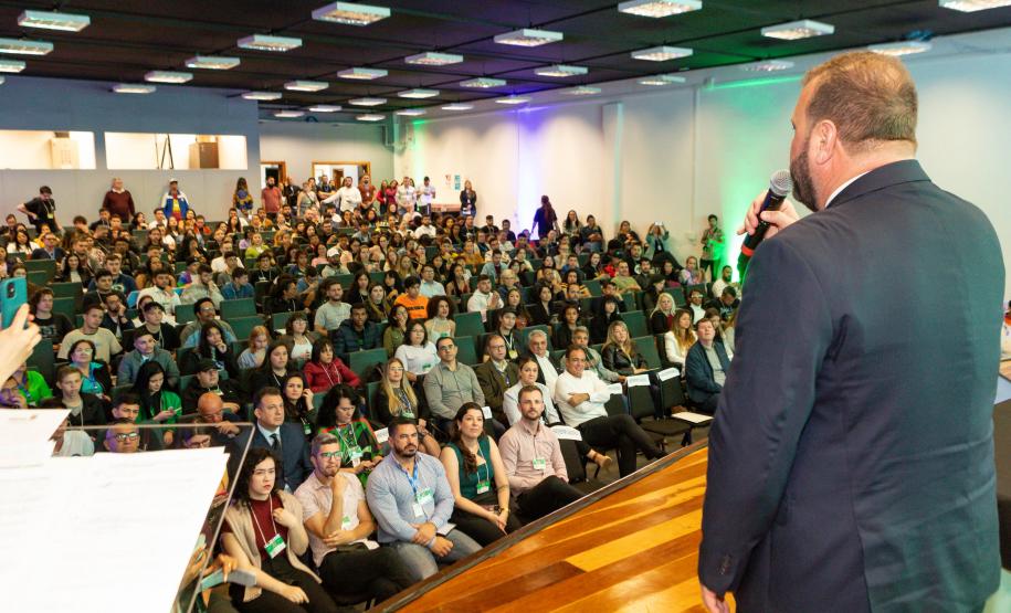 A Secretaria de Estado do Desenvolvimento Social e Família (Sedef) e o Conselho Estadual da Juventude, realizam a Conferência Estadual da Juventude, realizado no Setor de Educação Profissional e Tecnológico da UFPR. Foto: Roberto Dziura Jr/AEN