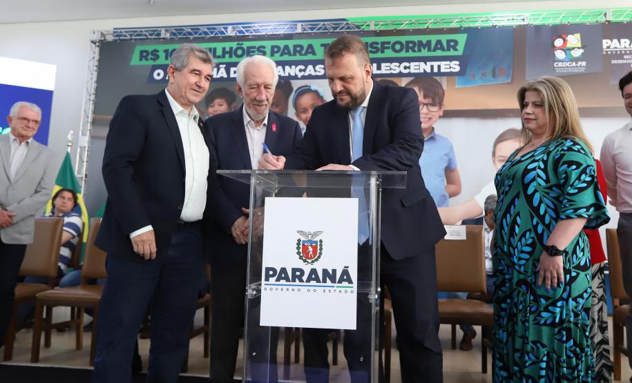 R$100 milhões crianças e adolescentes