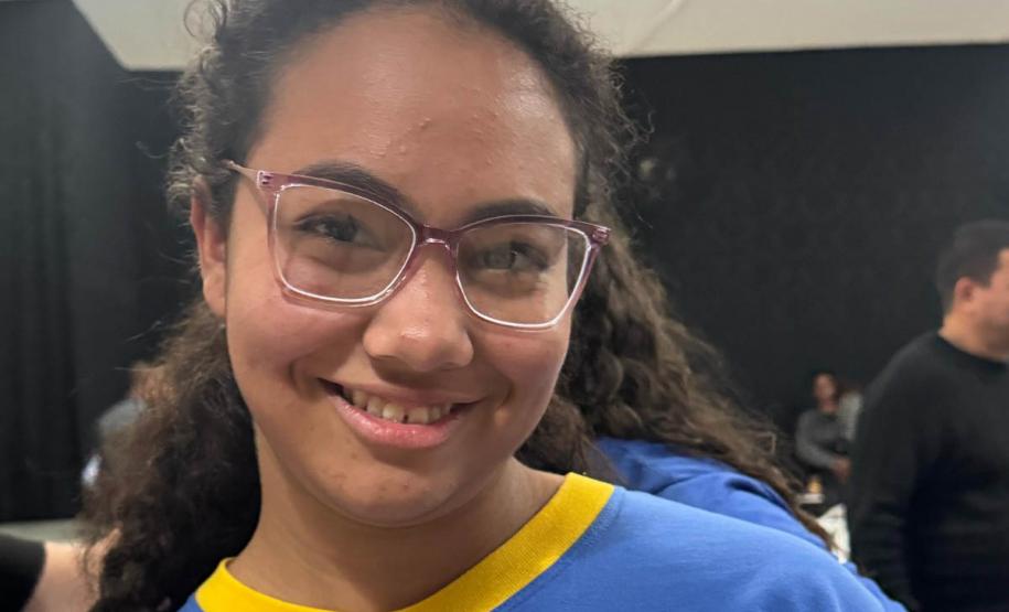 Estado entrega mais 589 óculos do Programa Bons Olhos Paraná para alunos da rede pública