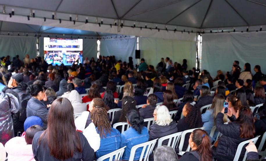 Caminhada reforça apoio às escolas especializadas e defende educação inclusiva