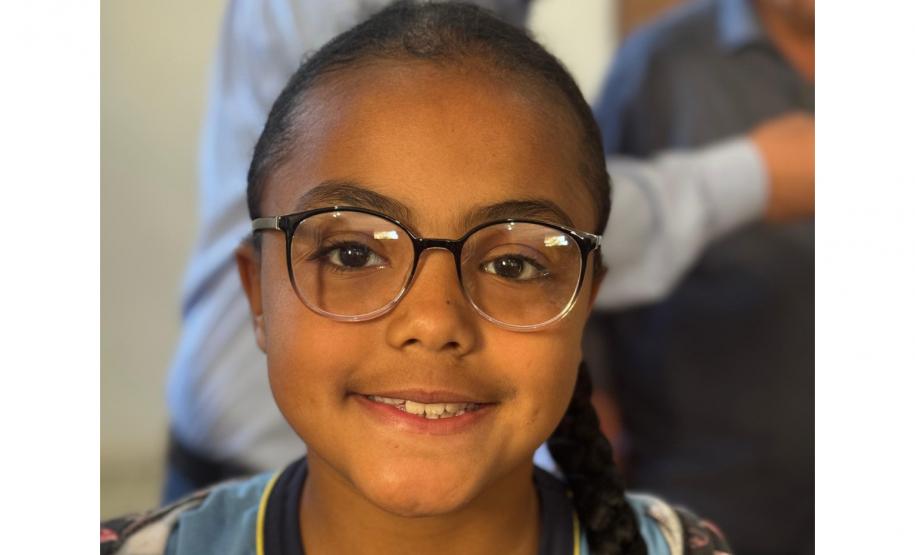 Programa Bons Olhos Paraná entrega mais 318 óculos a estudantes de cinco municípios