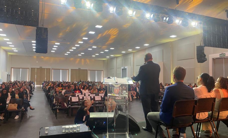 Conferência em Foz do Iguaçu: Estado apresenta ações para fortalecer a assistência social