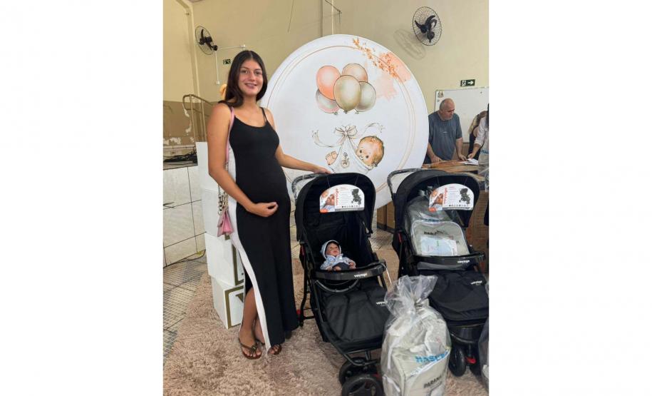 Estado entrega mais 607 kits para bebês; 2,2 mil famílias já foram contempladas