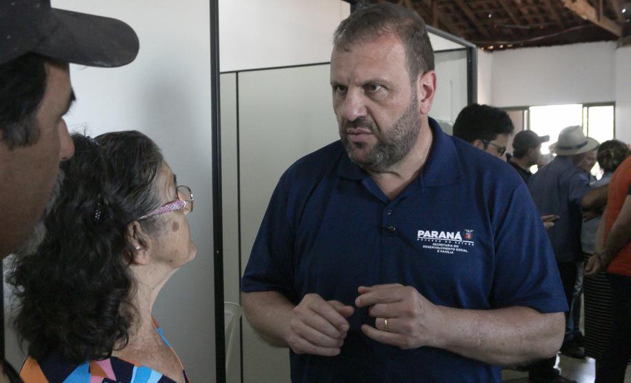 Estado entrega primeiros cartões de até R$ 50 mil para reconstrução de casas em Rio Bonito do Iguaçu